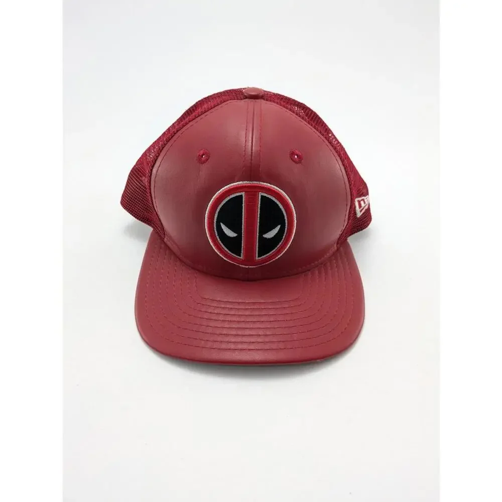 New Era Deadpool Logo Marvel 9Fifty Red Black Mesh Faux Leather Snapback‎ Hat